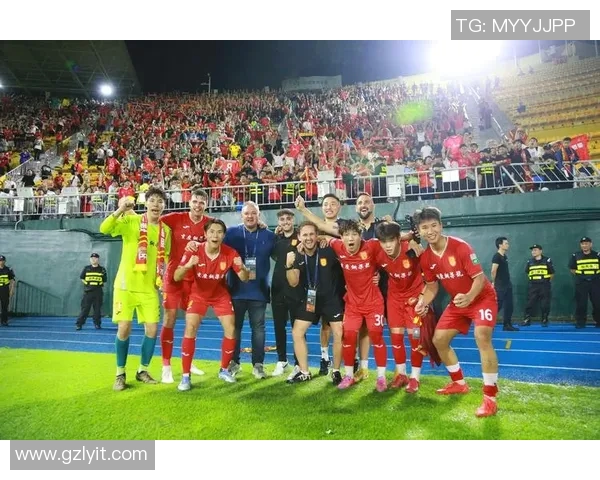 广州足球队近期状态全面分析与对比探讨 广州足球队近期状态全面分析与对比探讨